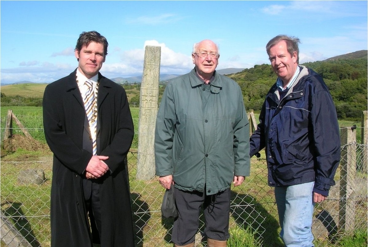 Canon Leader, centre, at Kilnaruane Pillar Stone - Heritage Week 2009